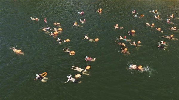 安徽润格 水上畅游添活力